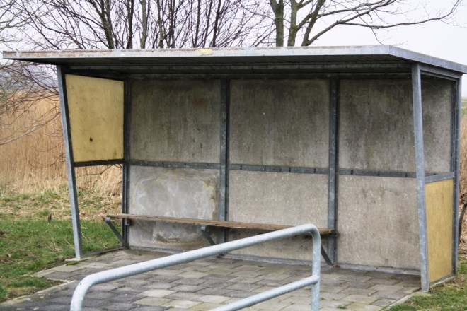 old_busshelter
